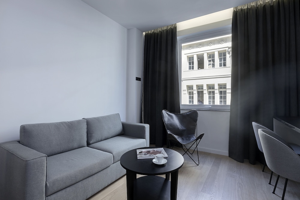 Philosofia Athens Suites