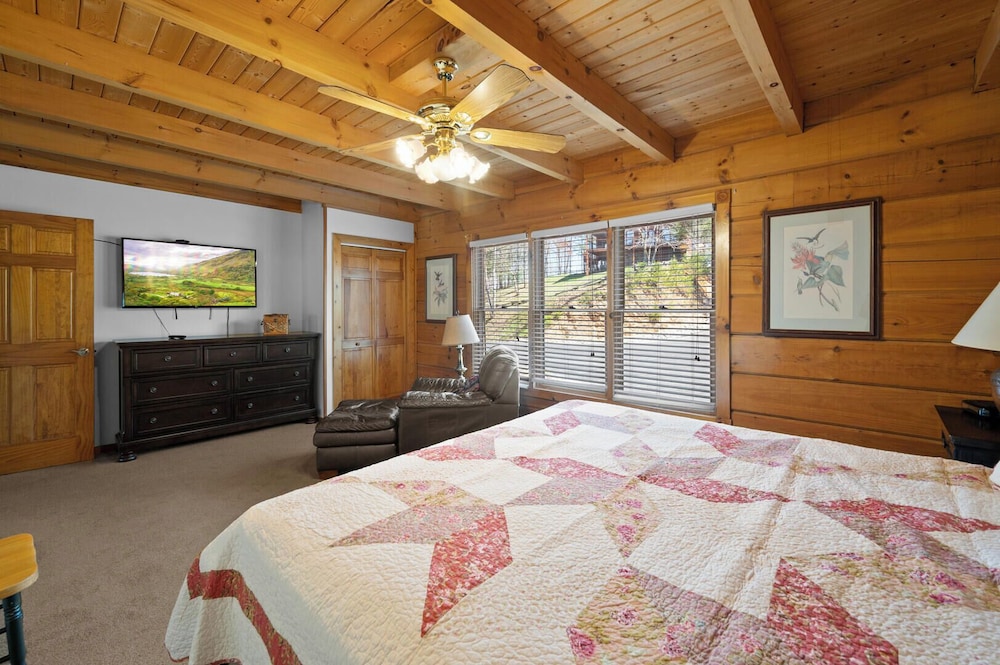 Country Pines Lodge