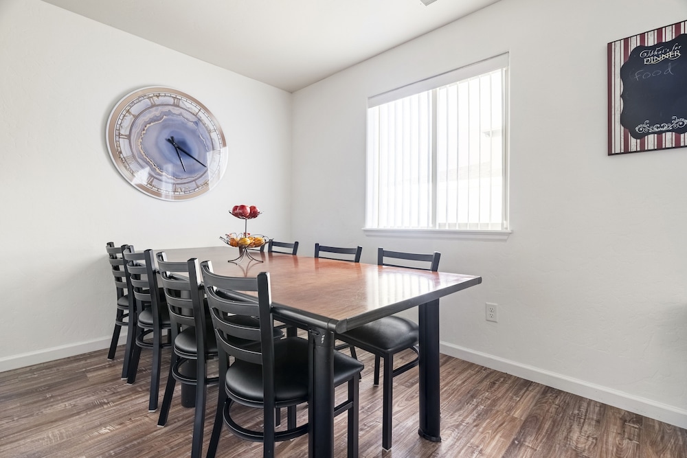Canyon View Oasis 3 Bedroom Home