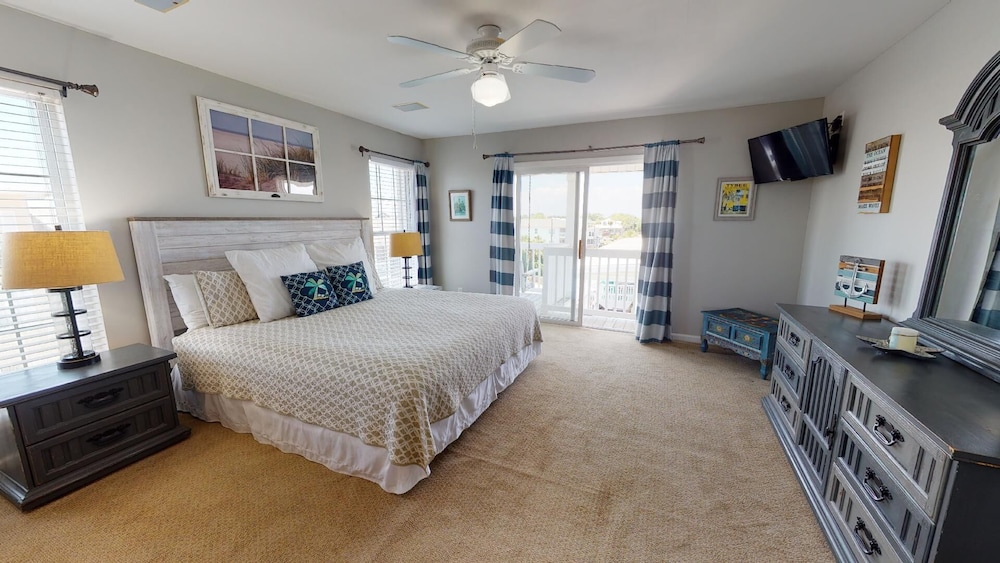 South Beach Ocean E by Tybee Vacation Rentals
