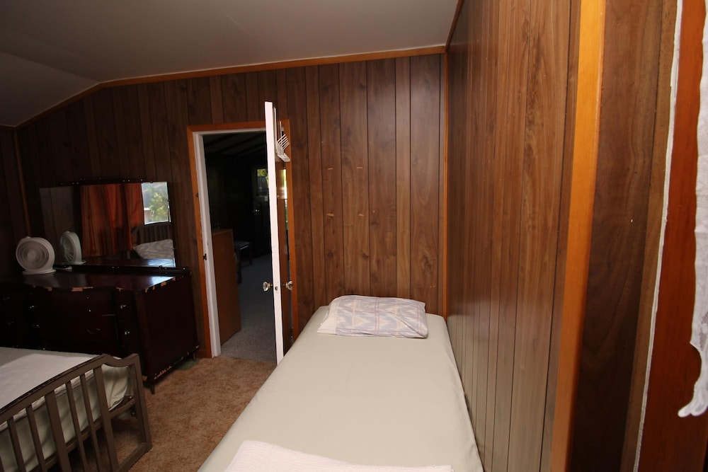 3 Bdrm Country Cottage - Main House - Rosewood Cottages