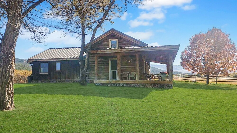 Timeless Mesa Hideaway 2 Bedroom Cabin