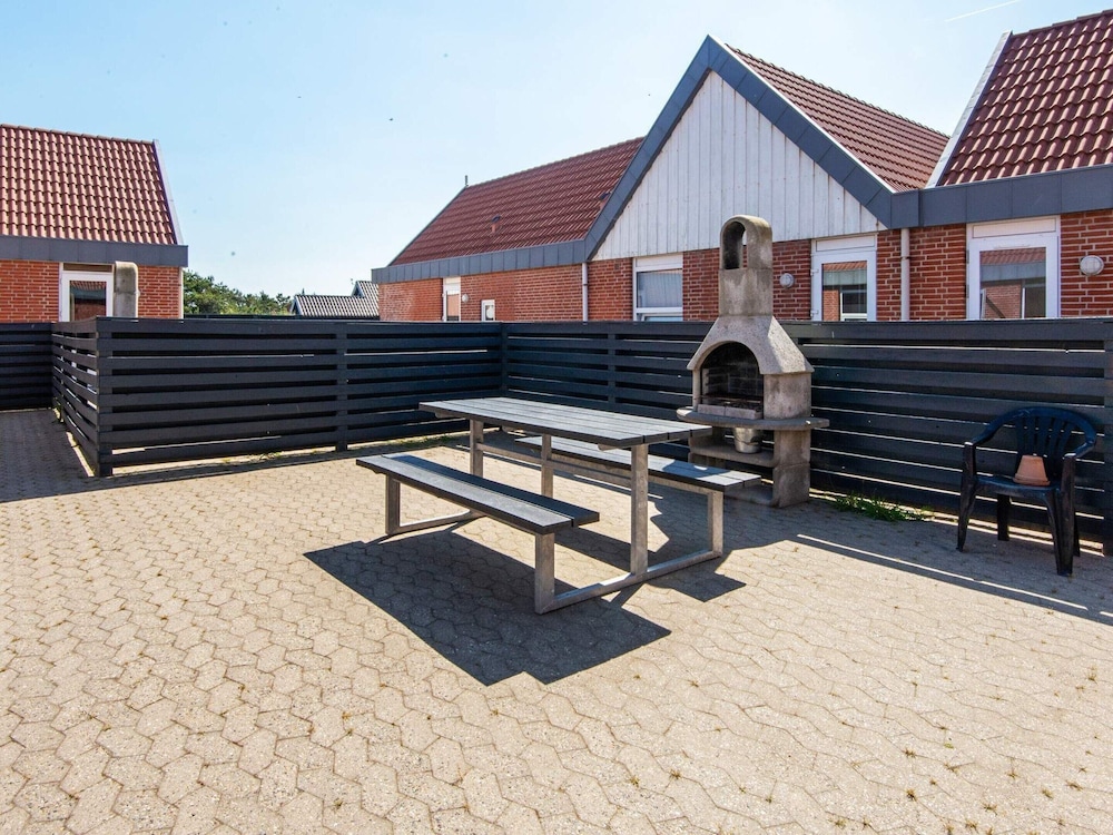 6 Person Holiday Home in Hvide Sande-by Traum