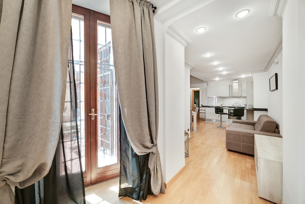 Peroni Apartment