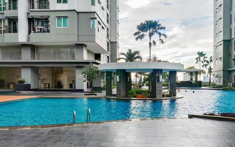Nice And Cozy 3Br Apartment At Thamrin Residence