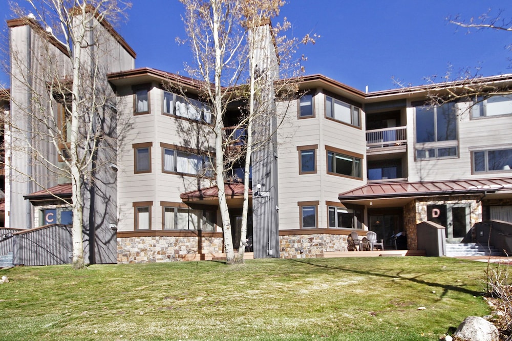 Ffd7 Frostfire 2 Bedroom Condo by RedAwning