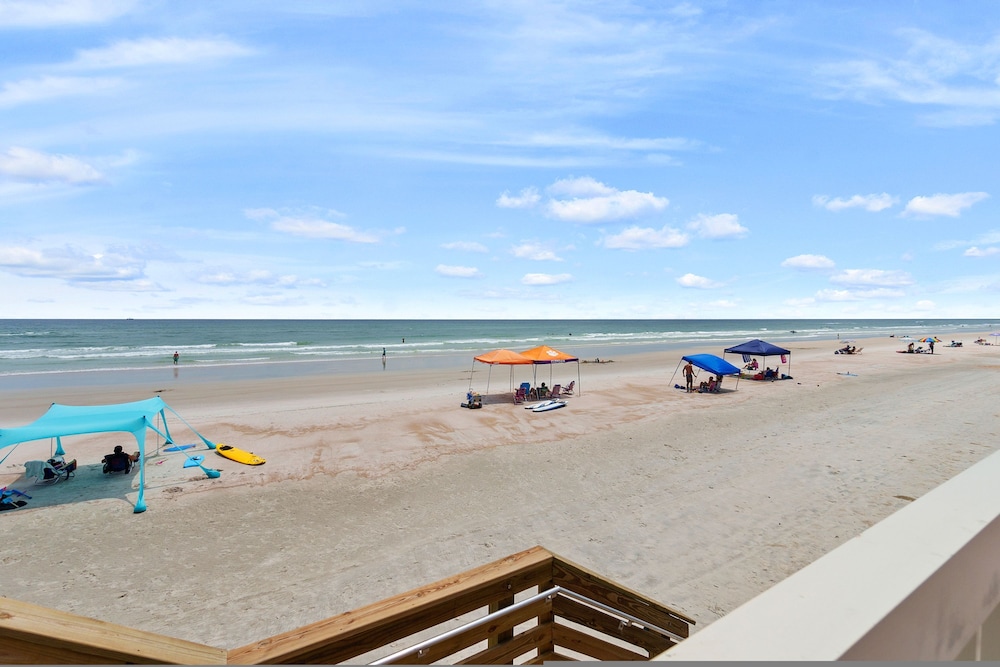 Castle Reef two bed two Bath Oceanview Condo view 5