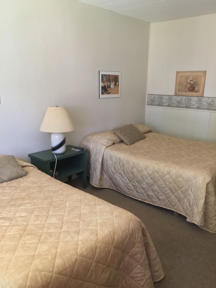 Auberge La Coudriere-Cool Hotel