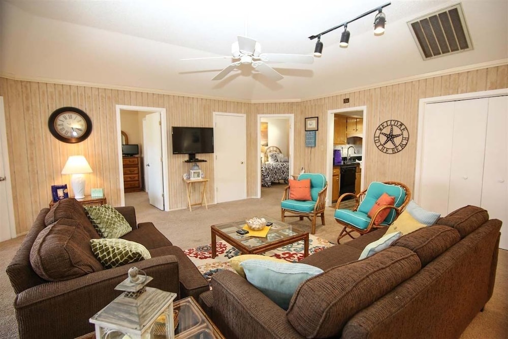 Guest Cottage 57 4 Bedroom Condo
