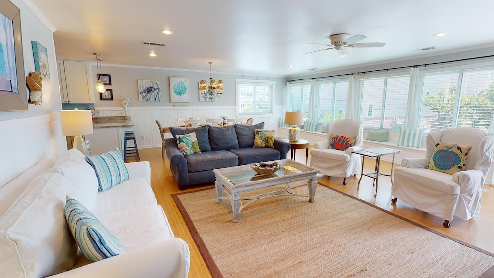 The Island Star by Tybee Vacation Rentals