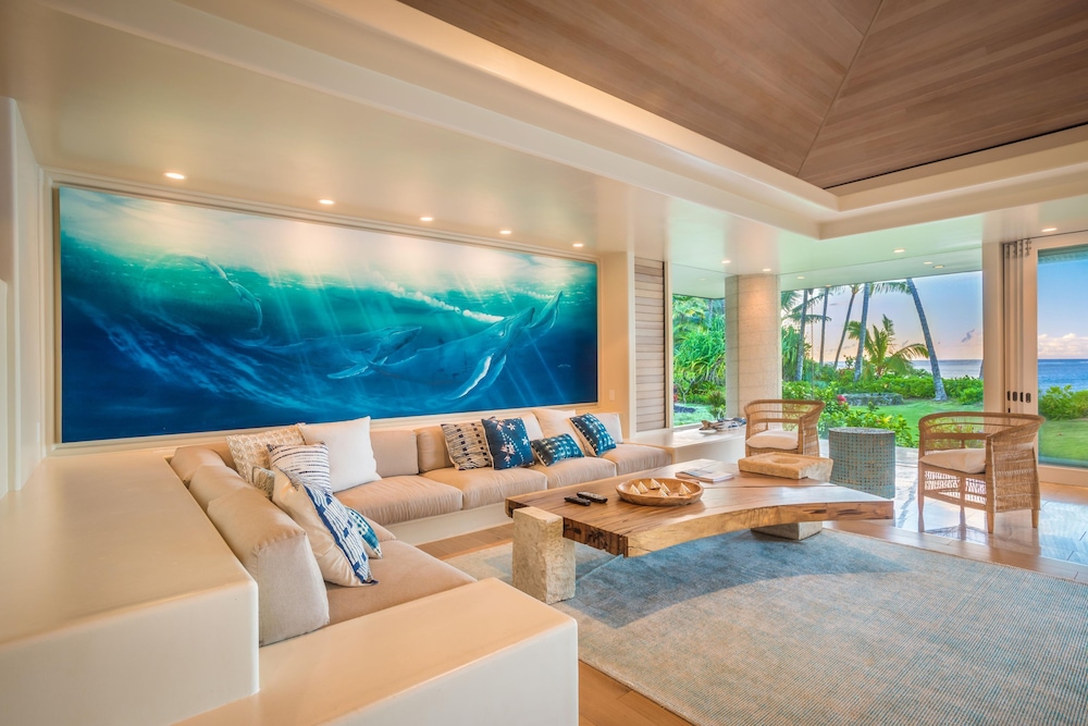 Anini Beachfront Home