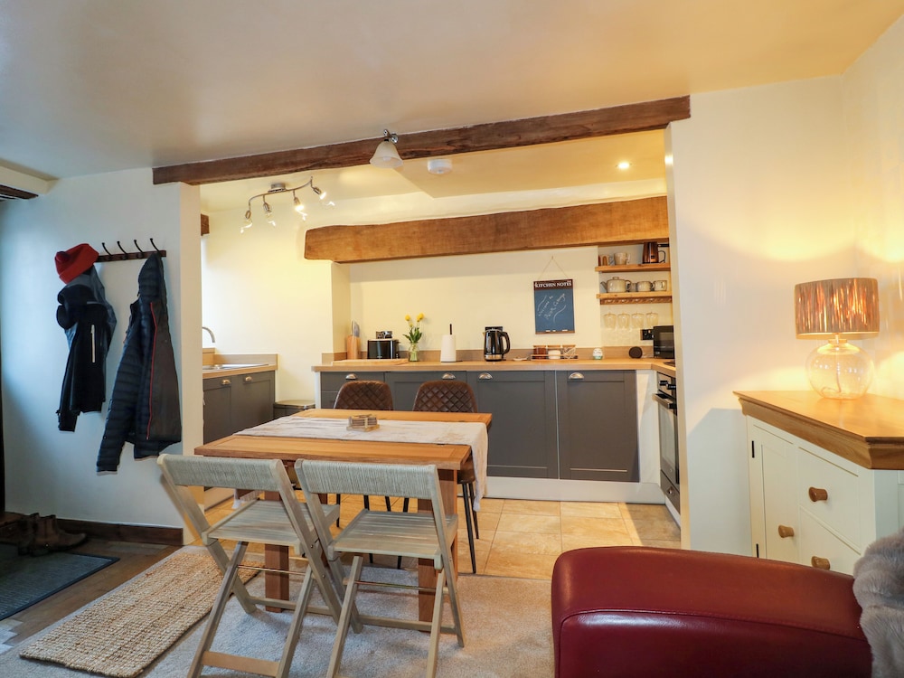 Peak Cottage