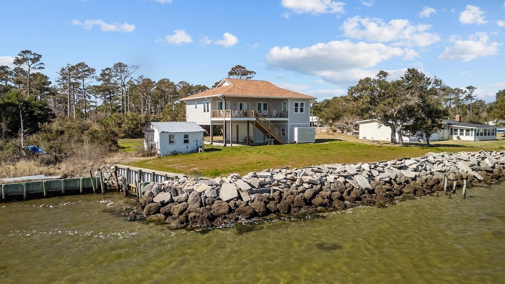 Banks' Haven 3 Bedroom Home