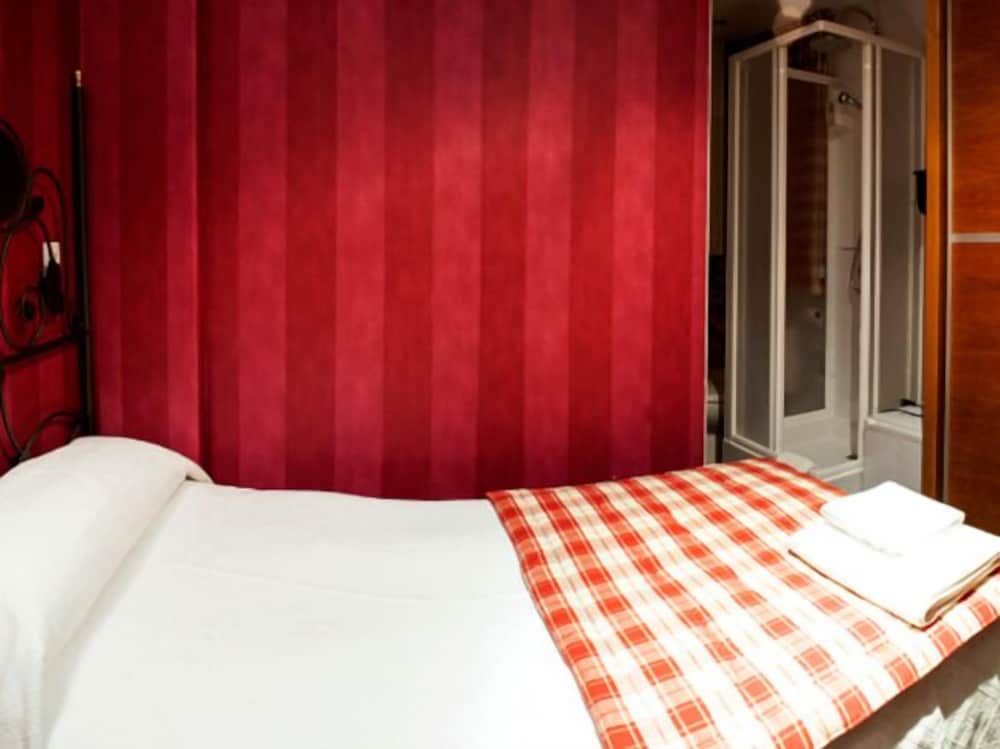 CH Victoria Alojamientos