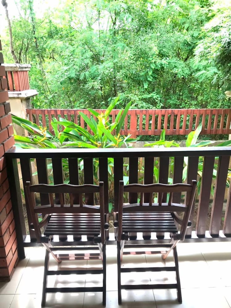 Jasmine Villa Tropical Garden