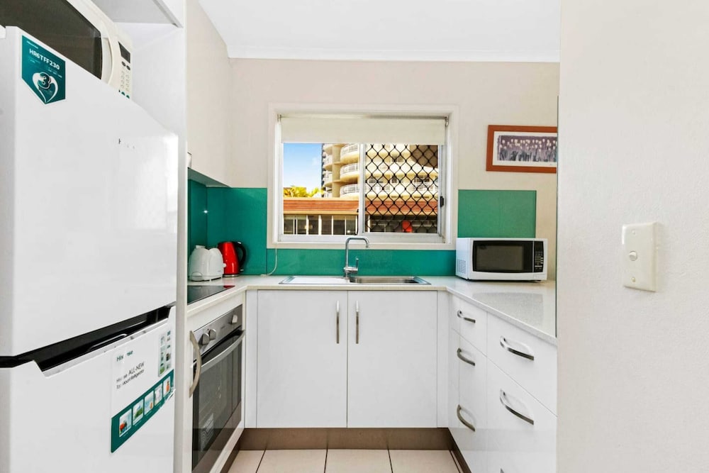 Superb 1 Bedroom Apartment Near the Beach view 4