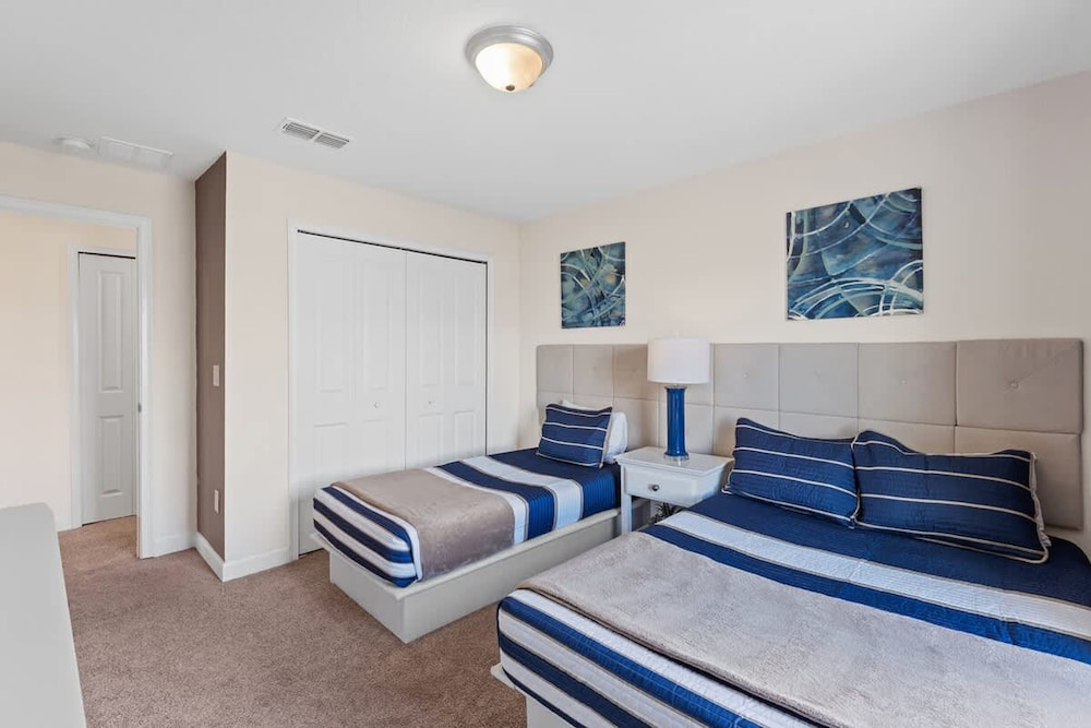 Amazing Resort Near Disney 4BR Townhome