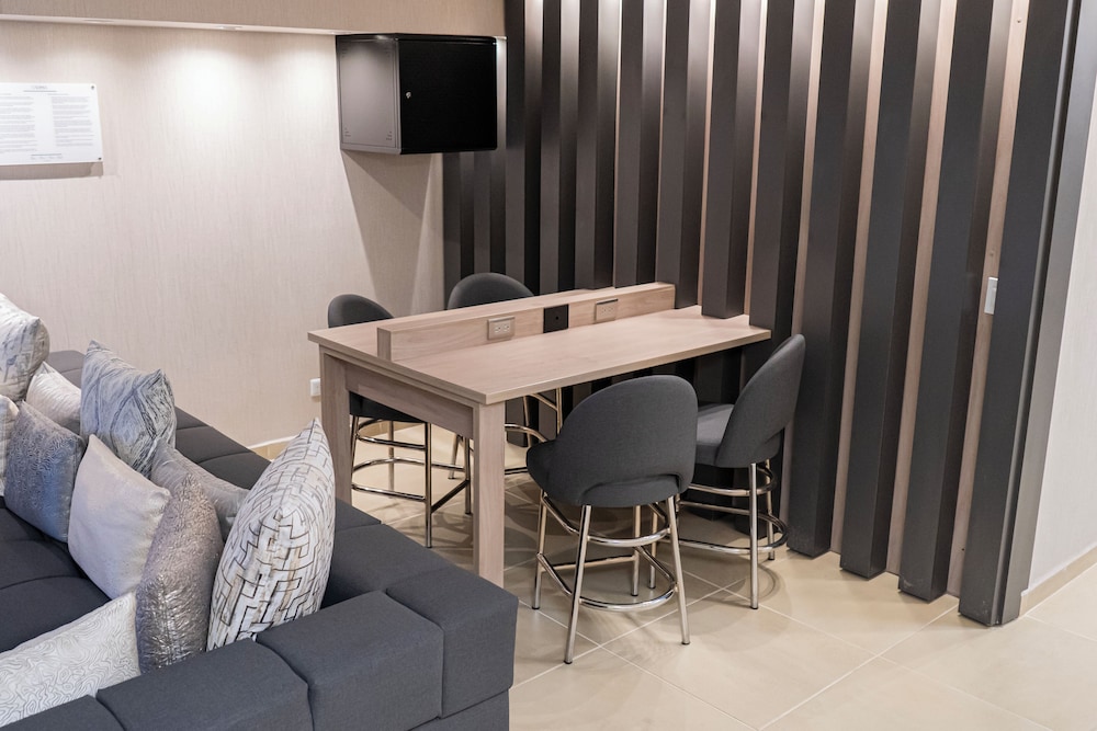 meeting & event spaces