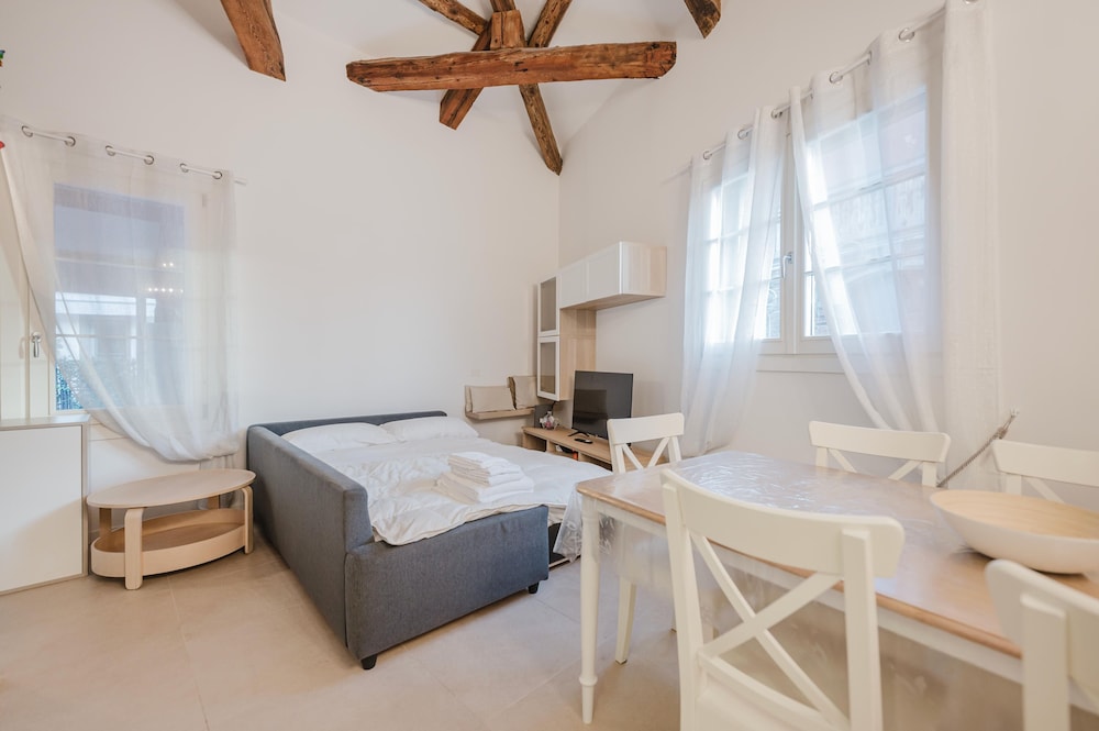 Casa dell'Aquila - 10 min from Venice
