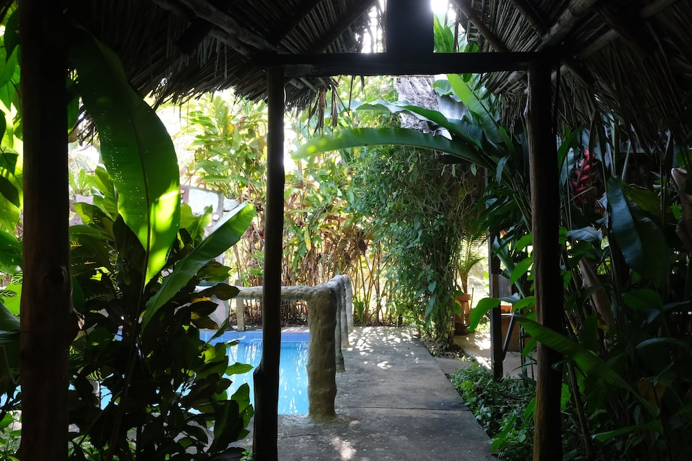Iguanitas Lodge
