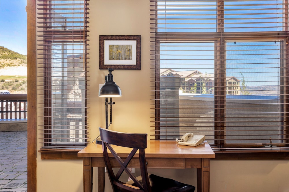 Sun King Suite view 4