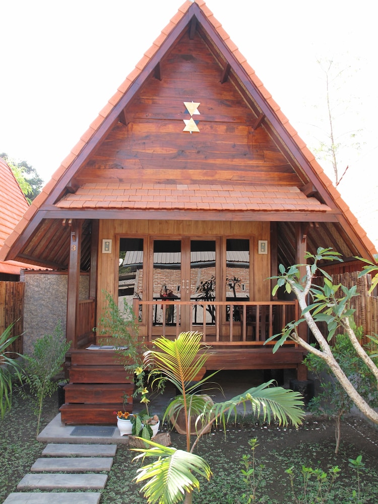 Yoki's Bungalows