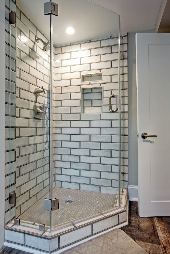 Sophisticated Historic Remodeled 9 BR