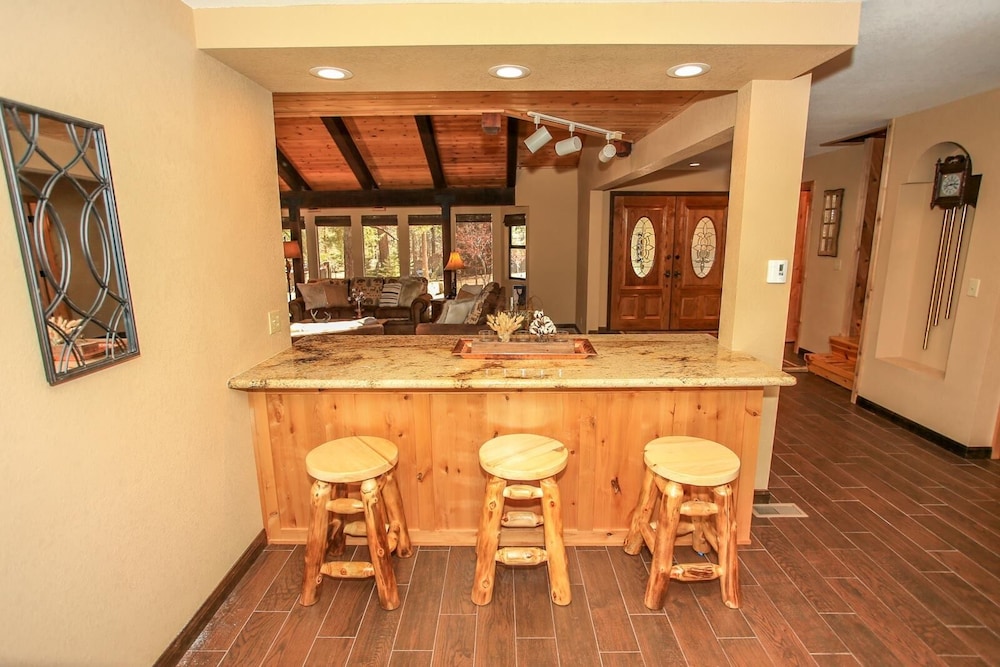 The Lodge At Snow Summit 6 Bedroom Residence by RedAwning