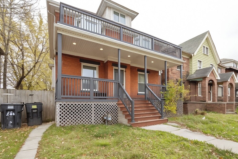 Detroit 6BR House Wifi, Parking, Pet Friendly