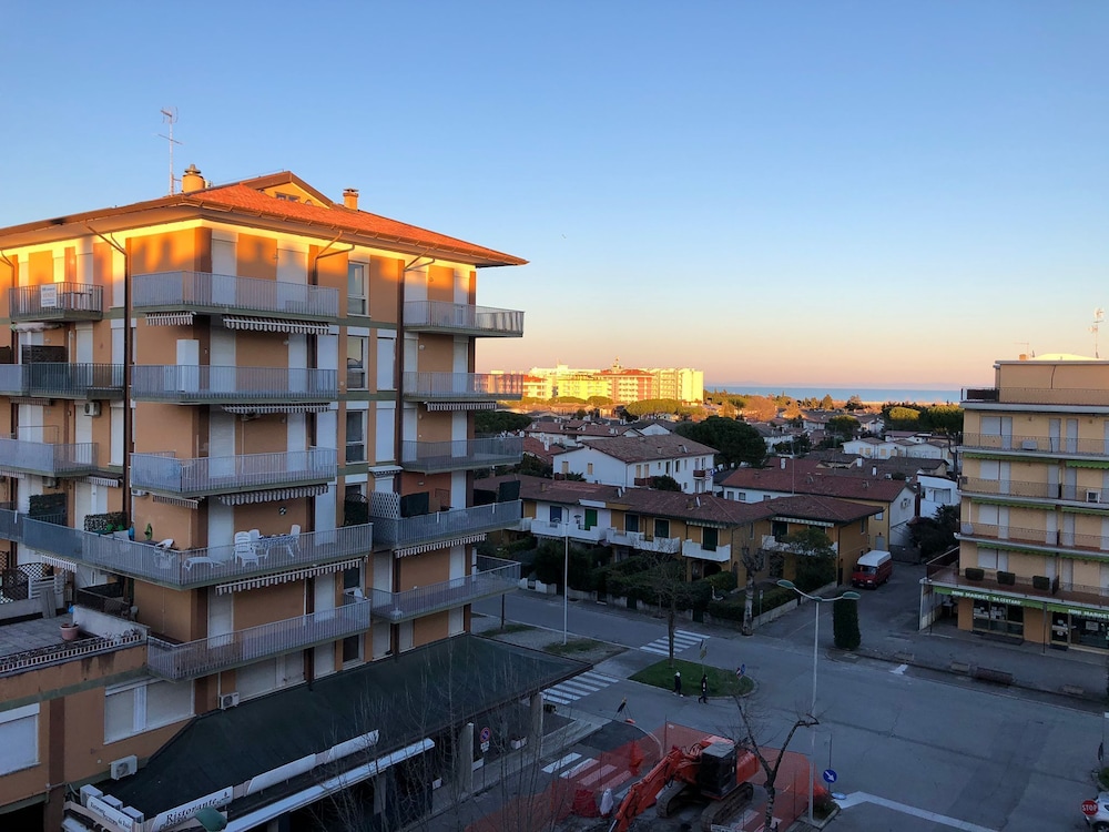 Beautiful 3 Room Apartment With Large Terrace AC in a Great Location by Beahost view 5