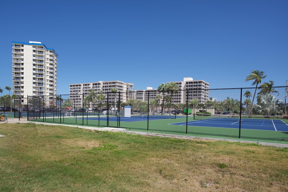 Estero Beach & Tennis 804-c