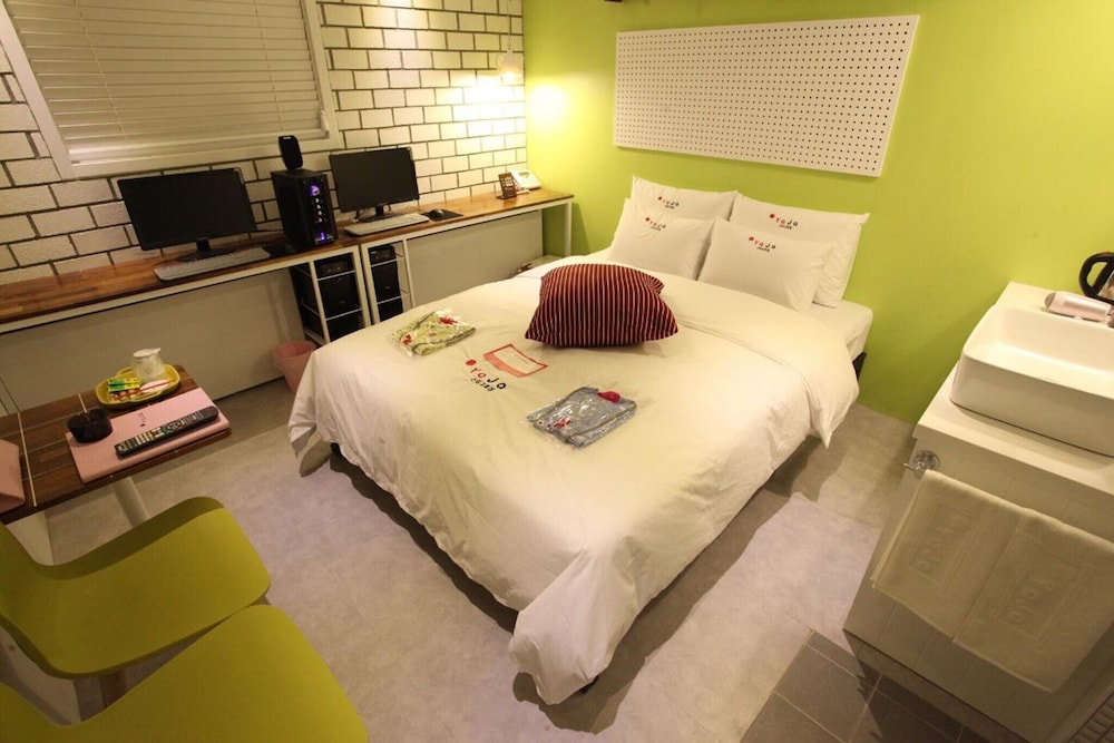 Photo 47