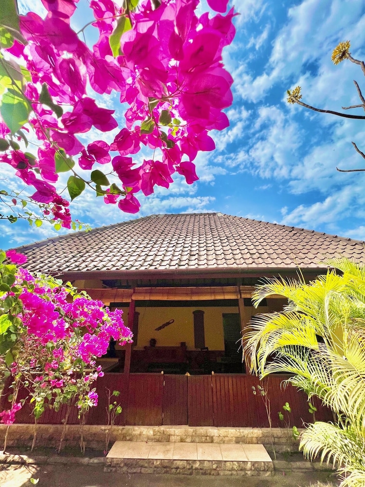 Villa Bulan Madu Gili Air