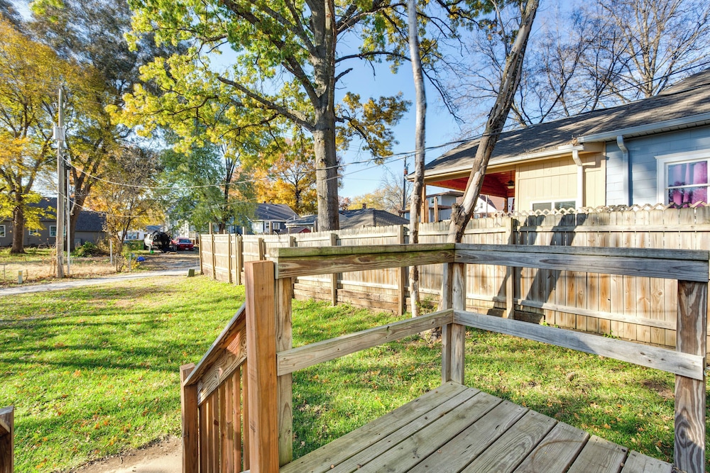 Charming Missouri Home < 1 Mi to Katy Trail!
