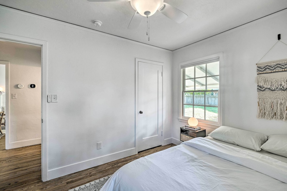 Cozy West Sacramento Getaway w/ Private Yard! view 3