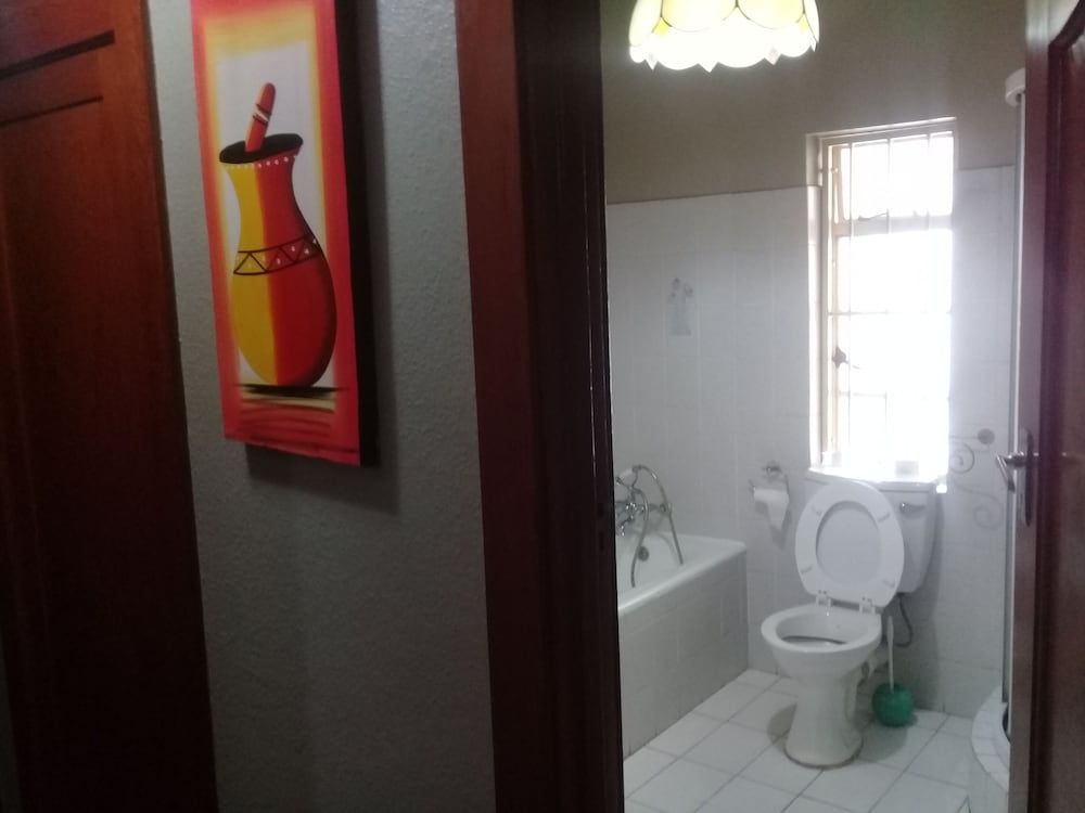 Miraton Eastgate Suites