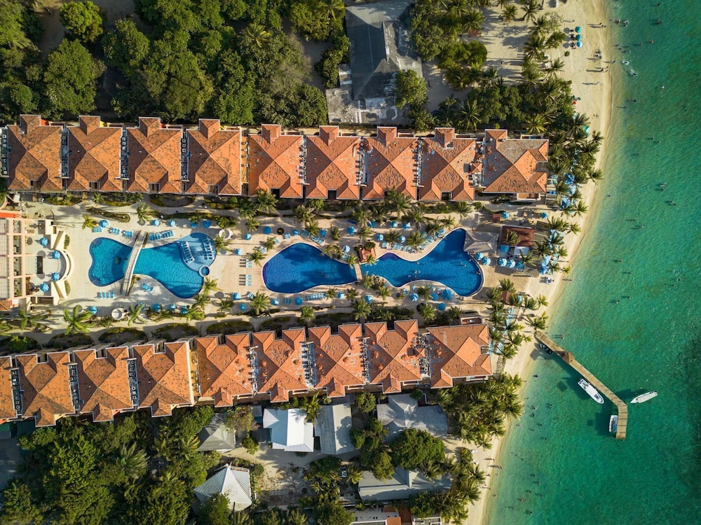Infinity Bay Spa & Beach Resort