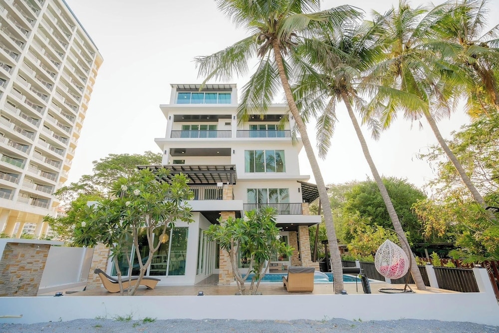 Villa Nirvana, Hua Hin