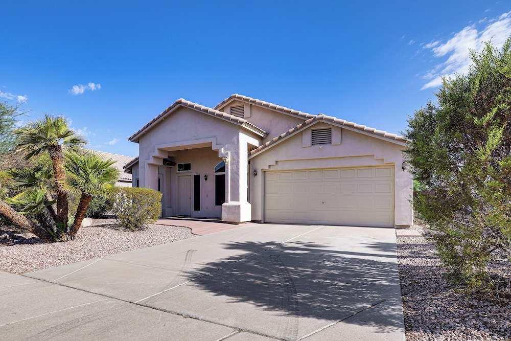 Spacious Family Home w/ Yard Near Arizona Mills!