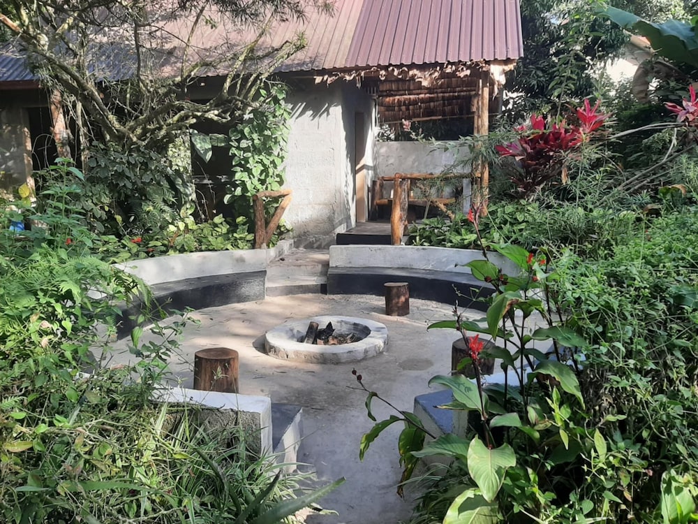 Furahia Eco Inn