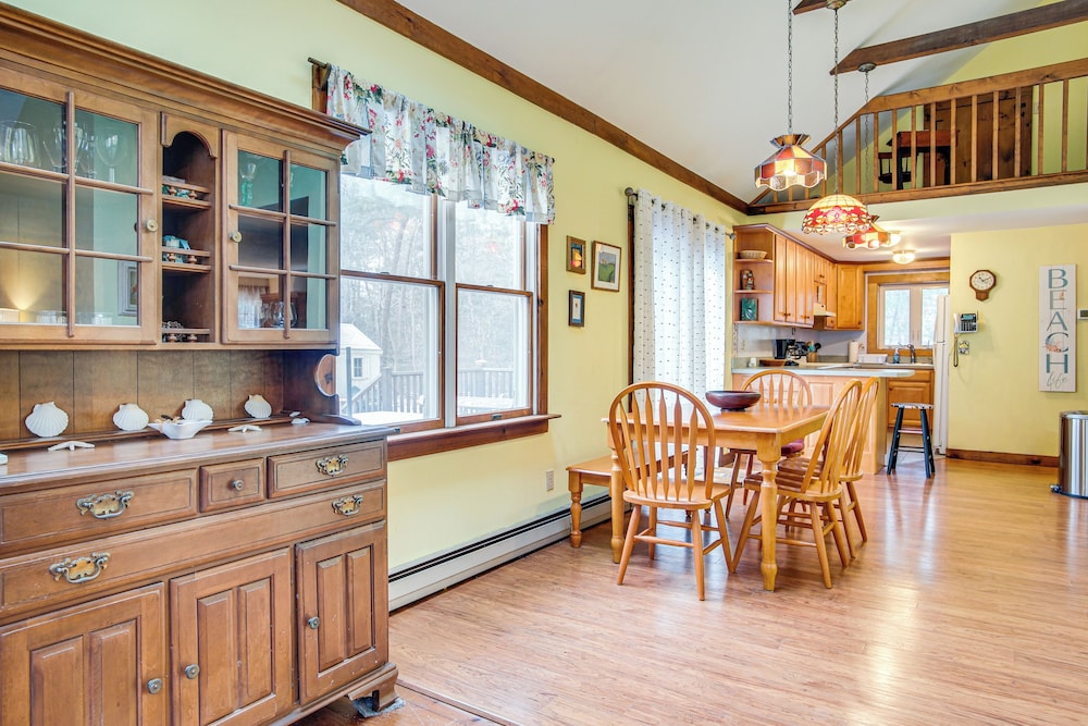 3 Mi to Beaches & Golfing: Family Gem in Cotuit, photo 13
