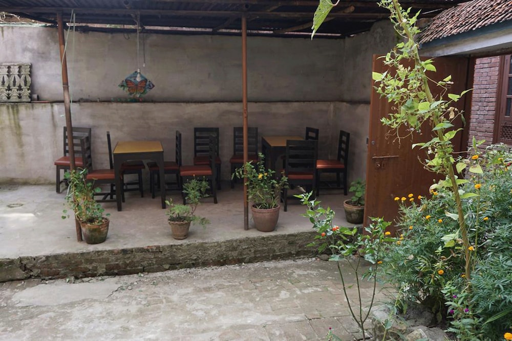 Friend's Guest  House
