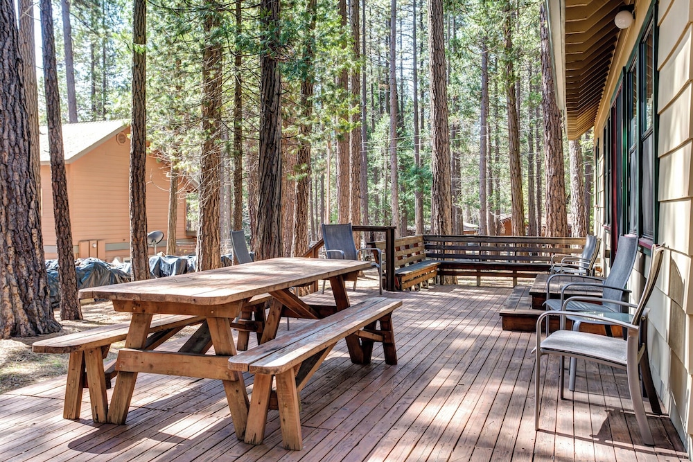Wawona Retreat