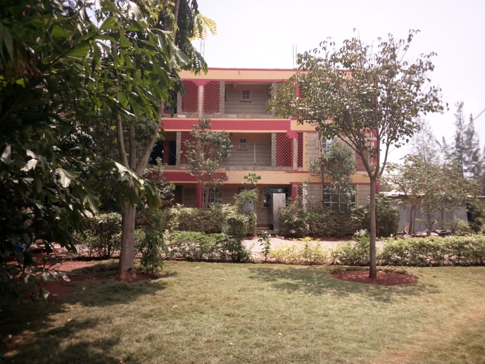 Salanka Inn & Guest House view 4