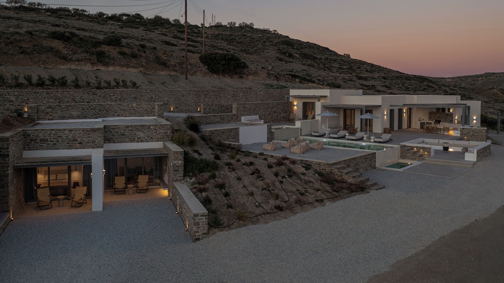 AVERA VILLAS