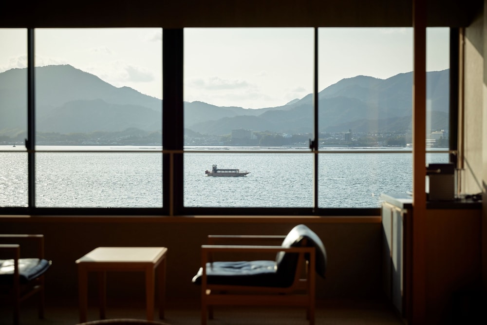 Itsukushima Iroha