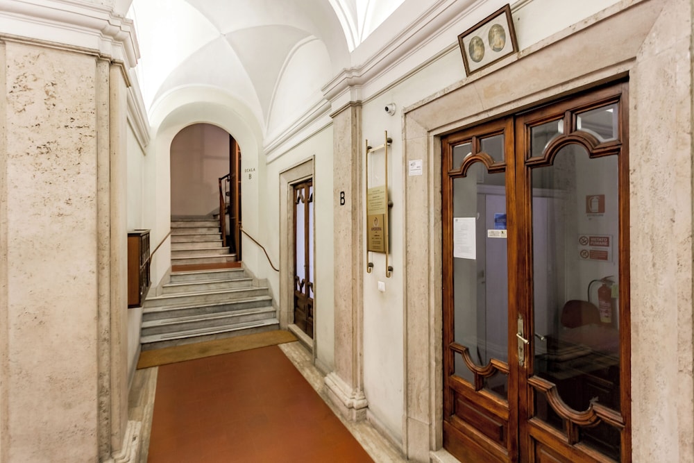 Nicole Suite