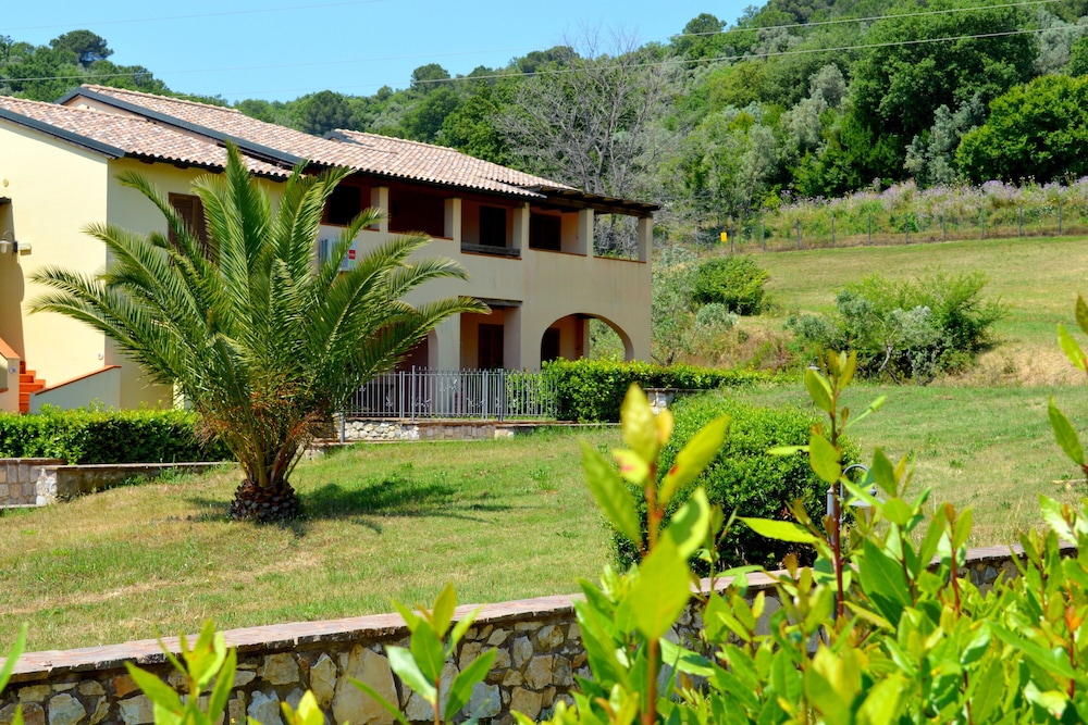 Family Pool Suvereto Bilo First 2 en Suvereto