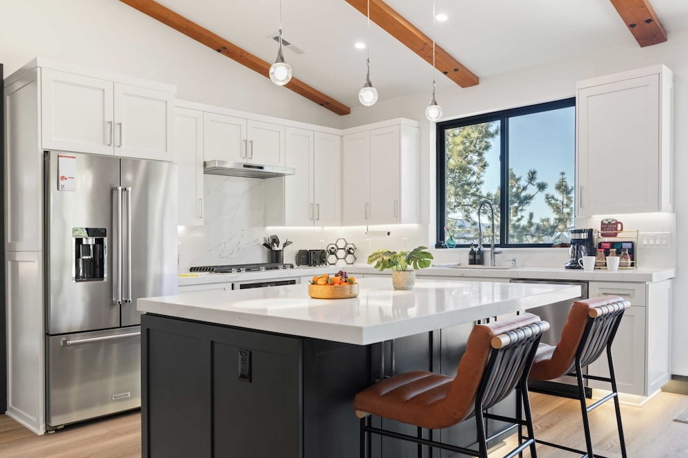 Modern Lodge Near Lake, Village, & Snow Summit Game Room, Decks, Firepit, Views