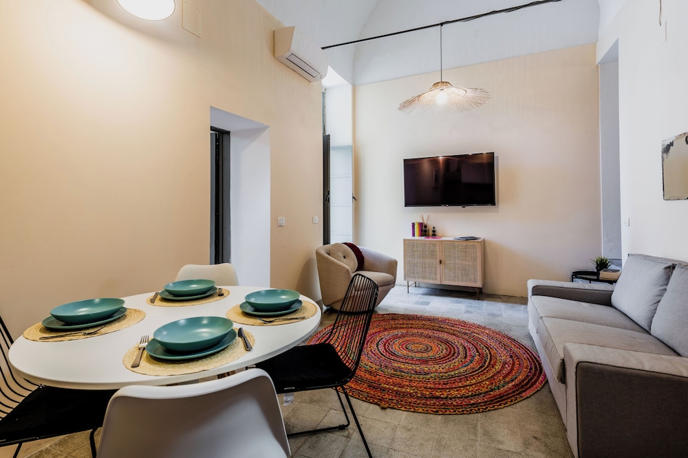 Noto Urban Chic Apartment photo 1